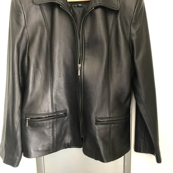Identify leather collared jacket - Picture 8 of 9